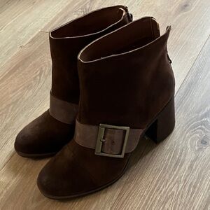 Kork-Ease Women's Brown Suede Ankle Booties Size 6M Buckle Detail